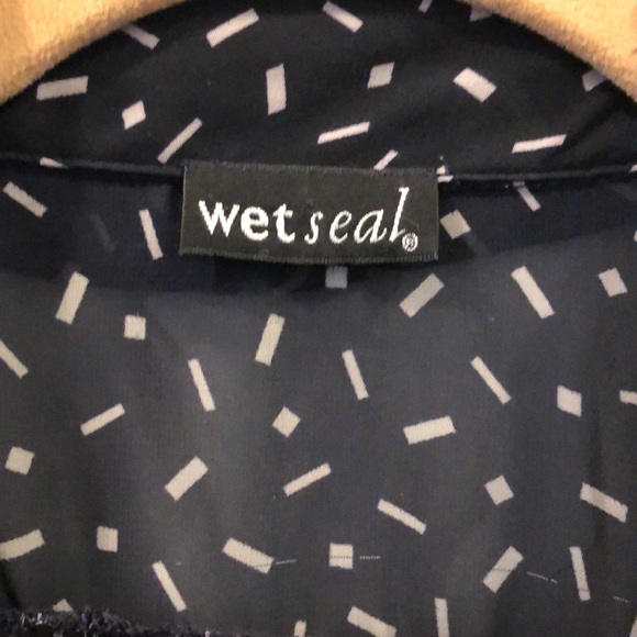 Sheer Sleeveless Navy Blue Button-up Blouse - Picture 2 of 4